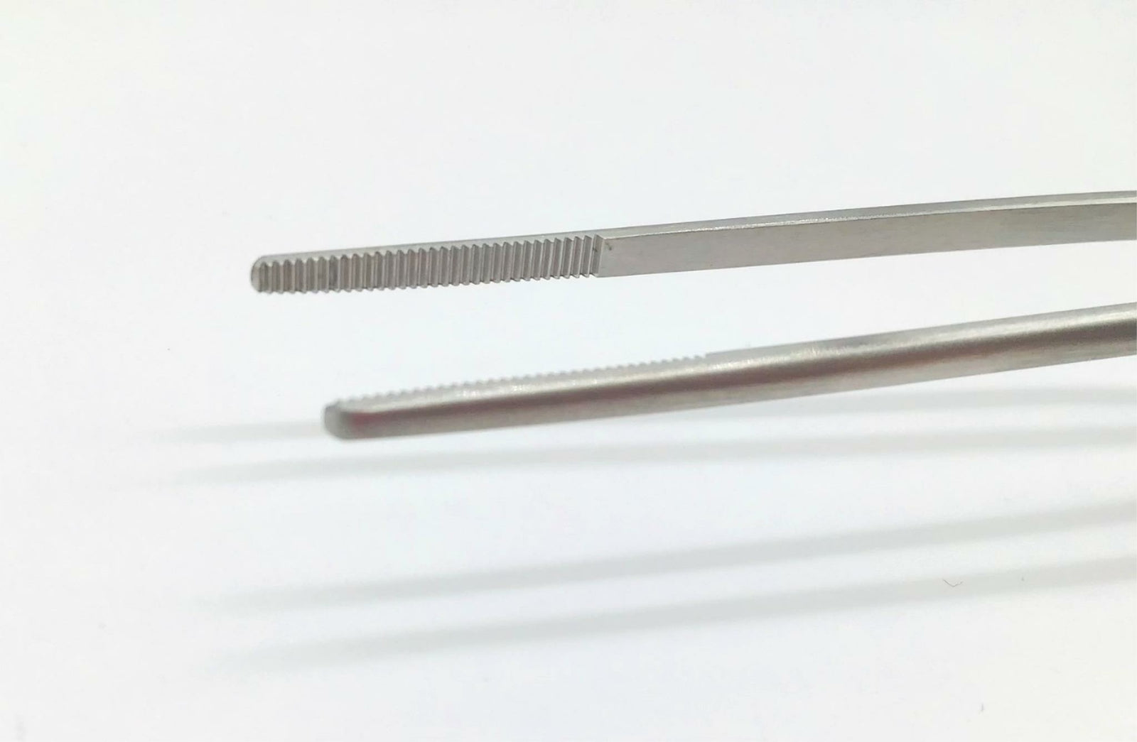 Boss Surgical 93-1005 Lucae Dressing Forceps Delicate 5-3/4" - NEW